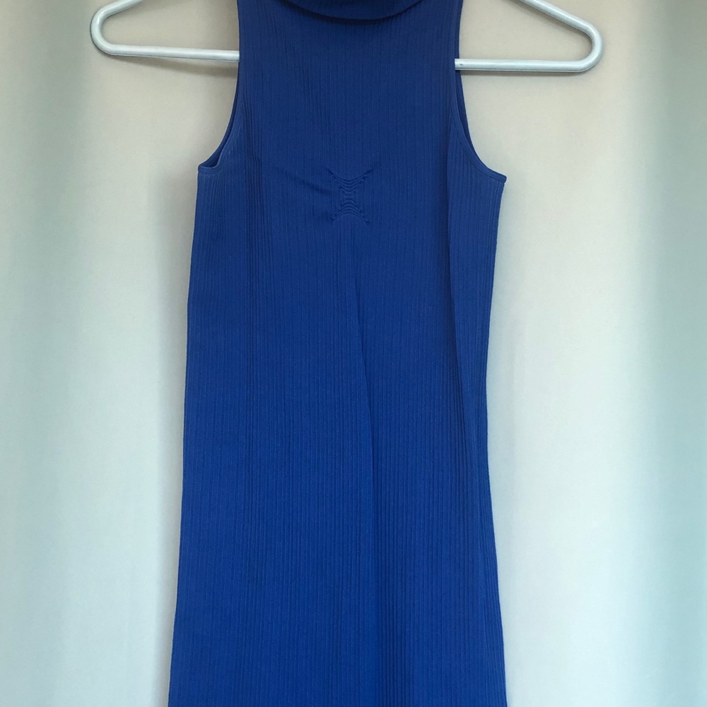 BEBE Turtle neck, ruffled trim, blue fitted dress